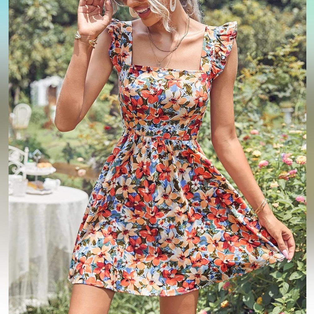 Amazon - Tie Back Ruffle Strap Dress in Floral Print, S.